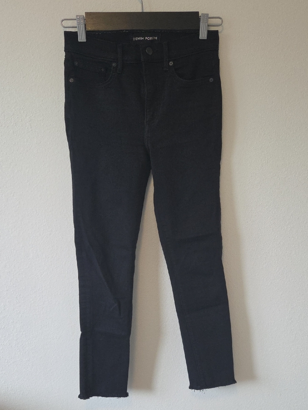 Denim Forum The Nico Mid Rise Skinny Crop